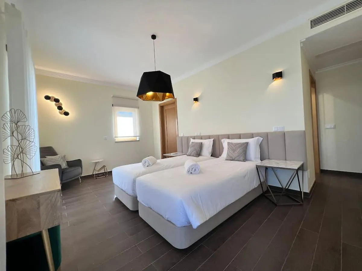 Villa Pedra Luxe - Spacious Modern Villa Albufeira